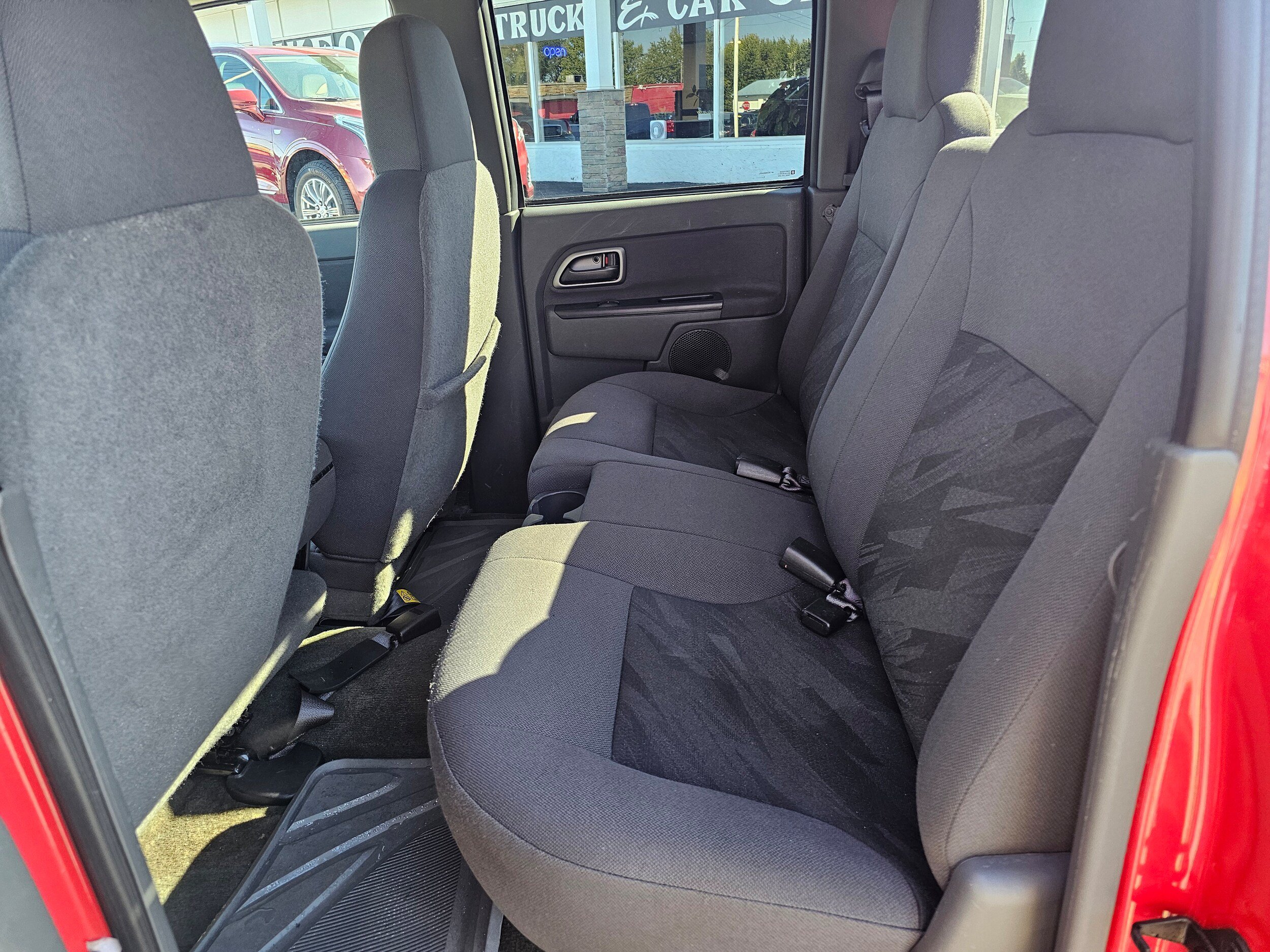 Used 2005 Chevrolet Colorado LS AWD/4WD image 11