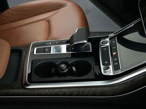 Used 2021 Audi Q7 3.0T Premium Plus image 29