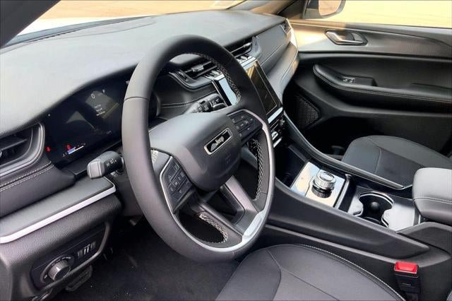 New 2026 Jeep Grand Cherokee Laredo AWD/4WD image 20