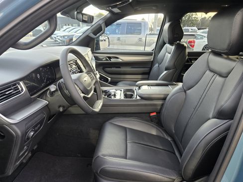 New 2026 Jeep Grand Wagoneer Limited image 9