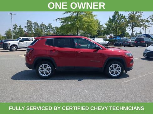 Used 2024 Jeep Compass Latitude AWD/4WD image 4
