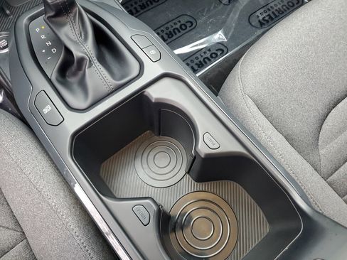 Used 2025 Kia K4 EX image 27