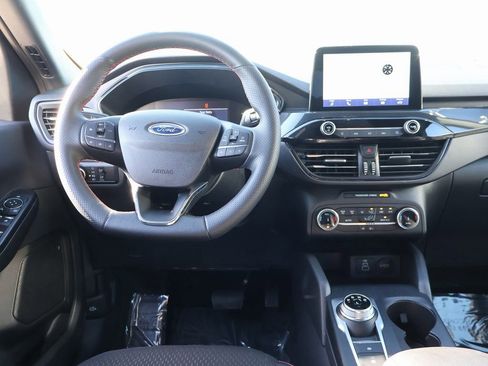 Certified 2025 Ford Escape ST-Line image 18