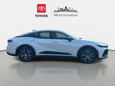 Used 2026 Toyota Crown XLE image 2