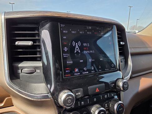 Used 2020 RAM 1500 Laramie image 15