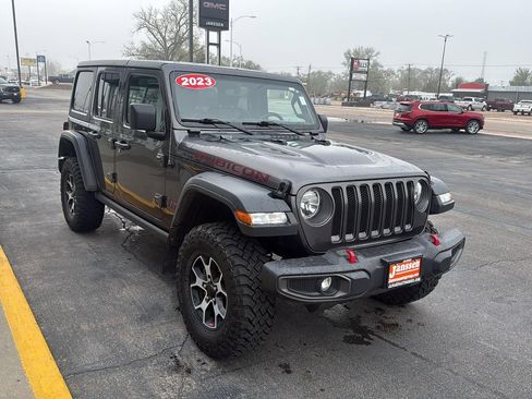 Used 2023 Jeep Wrangler Unlimited Rubicon w/ Cold Weather Group AWD/4WD image 7