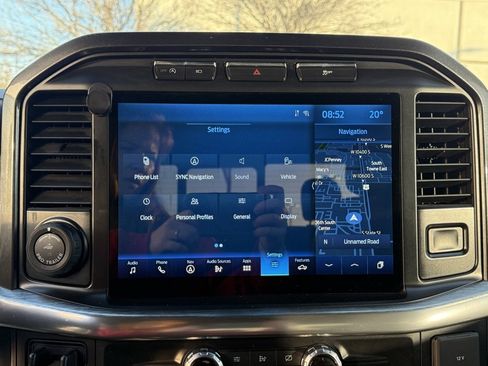 Used 2021 Ford F150 Lariat w/ Equipment Group 502A High image 18