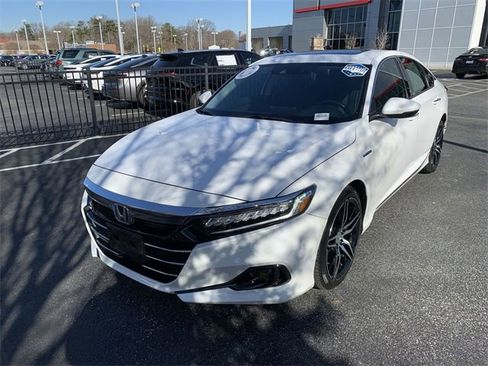 Used 2022 Honda Accord Touring image 4