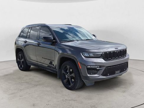 Used 2024 Jeep Grand Cherokee Limited w/ Luxury Tech Group II AWD/4WD image 7