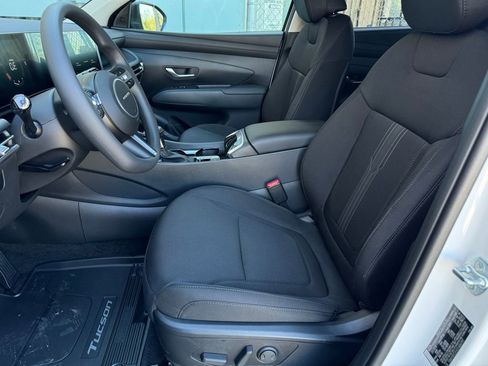 Certified 2025 Hyundai Tucson SEL image 8