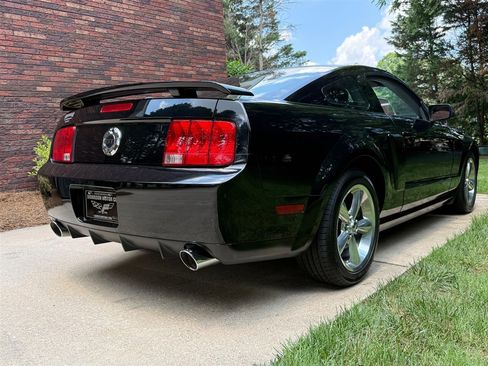 Used 2007 Ford Mustang GT RWD image 29