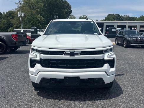 Used 2024 Chevrolet Silverado 1500 RST w/ Max Trailering Package AWD/4WD image 2