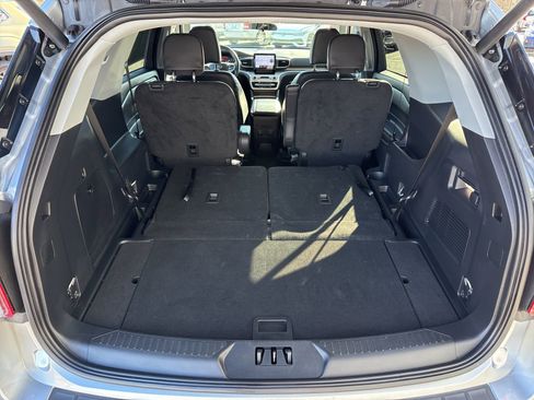 Used 2023 Ford Explorer XLT w/ Equipment Group 202A image 12