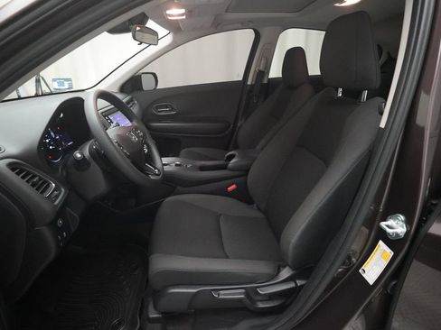 Used 2022 Honda HR-V EX image 7