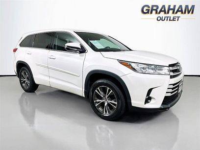 Used 2018 Toyota Highlander LE