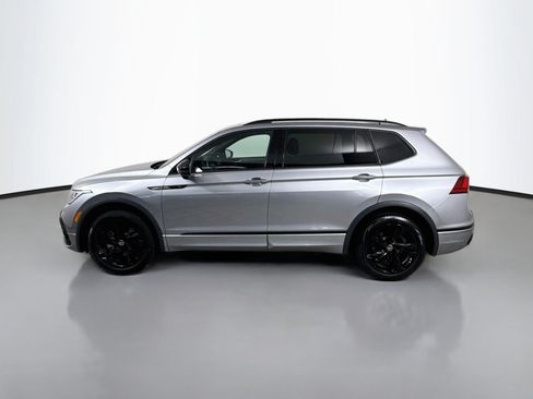 Certified 2024 Volkswagen Tiguan SE R-Line AWD/4WD image 2
