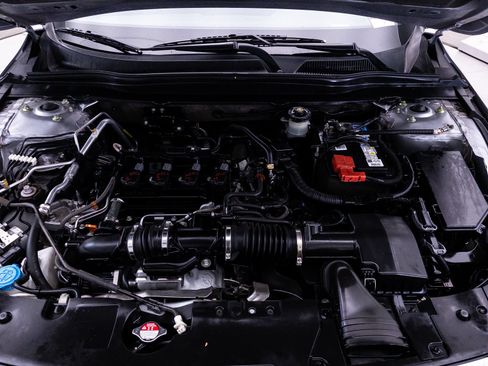 Used 2022 Honda Accord Sport image 2