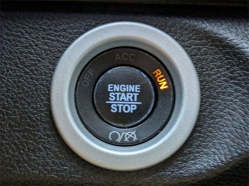 Used 2018 RAM 2500 Limited image 32