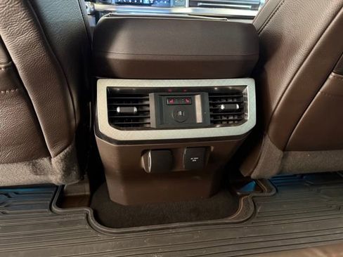 Used 2024 Ford F350 King Ranch w/ Chrome Package image 28