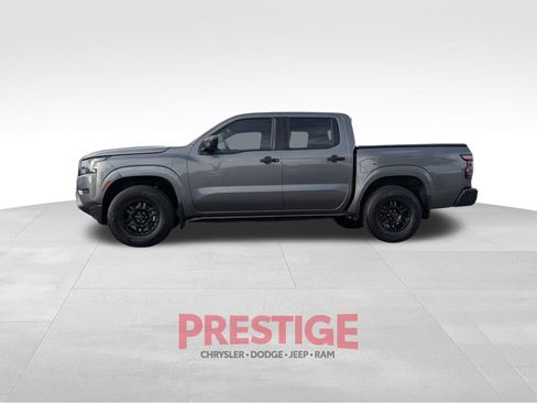 Used 2022 Nissan Frontier S w/ Technology Package RWD image 12
