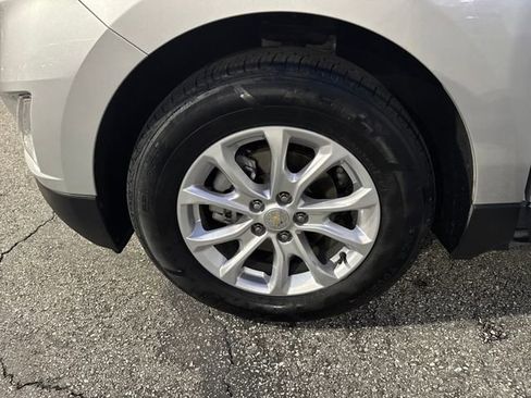 Used 2021 Chevrolet Equinox LS w/ LS Convenience Package image 26