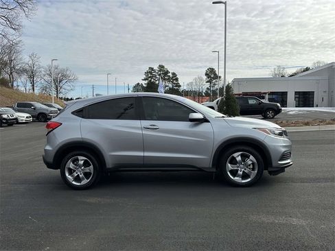Certified 2021 Honda HR-V LX image 26