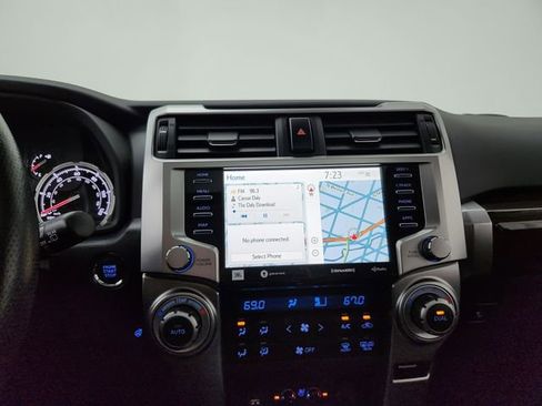 Used 2023 Toyota 4Runner Limited AWD/4WD image 23