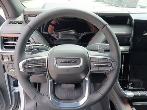 New 2026 GMC Yukon Denali w/ Sun & Power Step Package AWD/4WD image 10