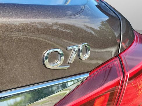 Used 2019 INFINITI Q70 Luxe AWD/4WD image 12