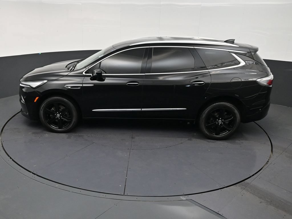 Used 2024 Buick Enclave Essence w/ Sport Touring Edition FWD image 13