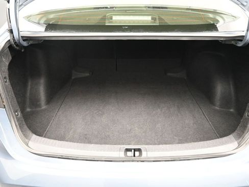 Used 2025 Toyota Corolla LE image 11