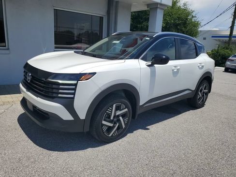 Used 2026 Nissan Kicks SV FWD image 11