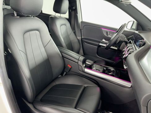 Used 2023 Mercedes-Benz GLA 250 GLA 250 w/ Premium Package image 31