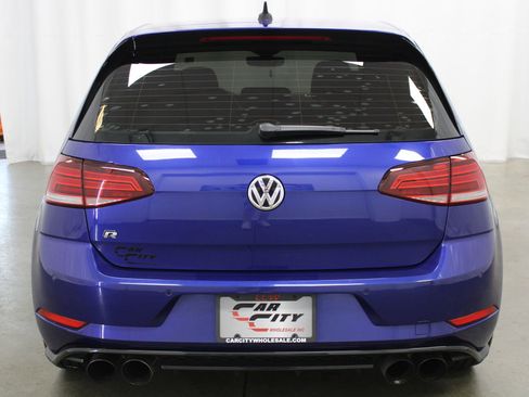 Used 2018 Volkswagen Golf R 4-Door image 5