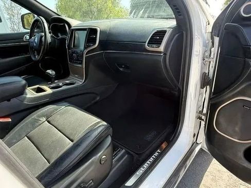 Used 2015 Jeep Grand Cherokee Summit RWD image 10