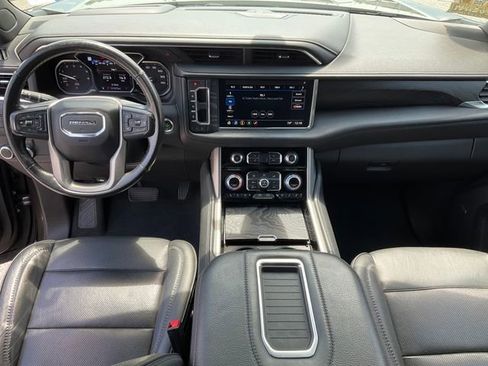 Used 2021 GMC Yukon XL Denali RWD image 4