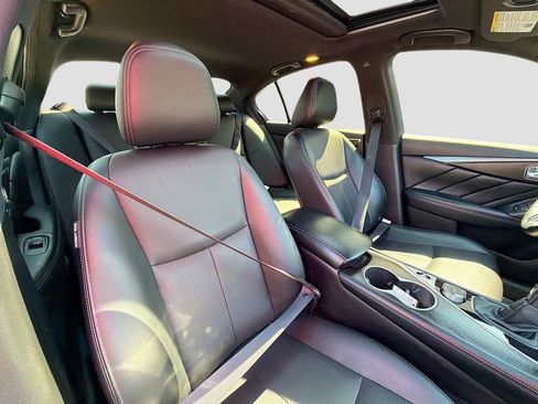 Used 2022 INFINITI Q50 Sensory image 30