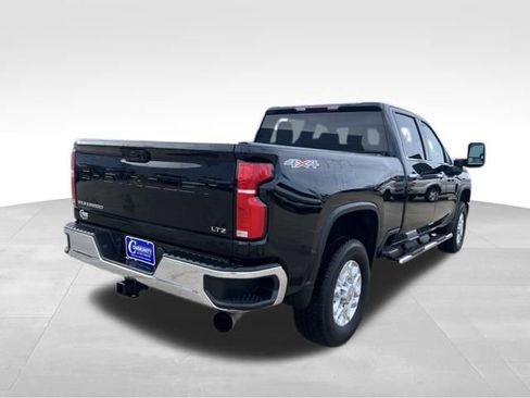 Used 2024 Chevrolet Silverado 2500 LTZ image 7