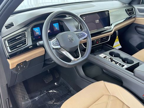 New 2026 Volkswagen Atlas Cross Sport SE image 4
