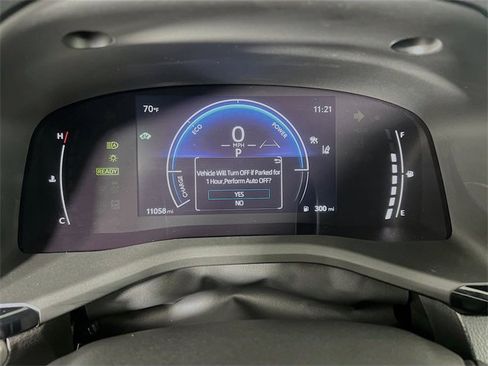 Used 2025 Toyota Camry SE image 14