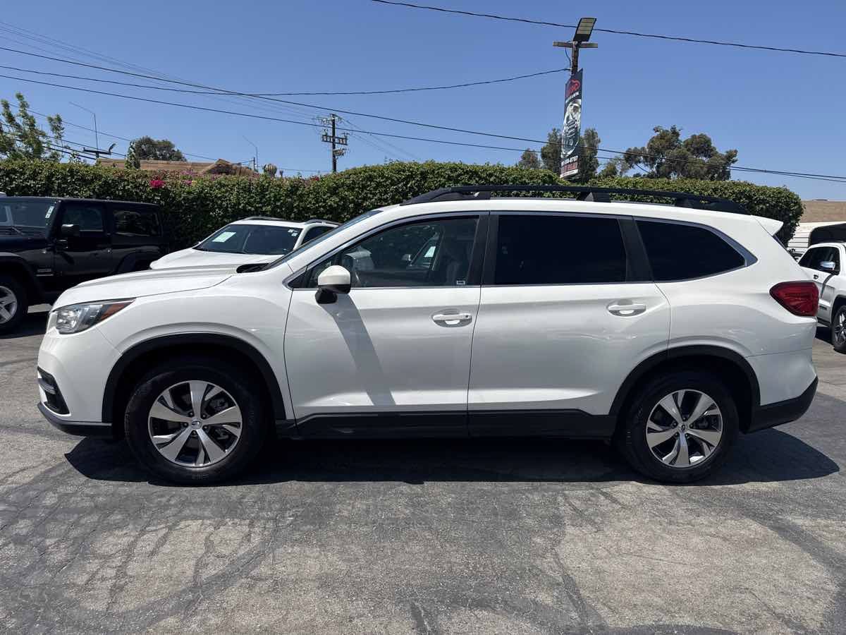 Used 2022 Subaru Ascent Premium w/ Convenience Package AWD/4WD image 3