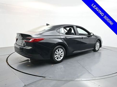 Used 2025 Toyota Camry LE FWD image 7