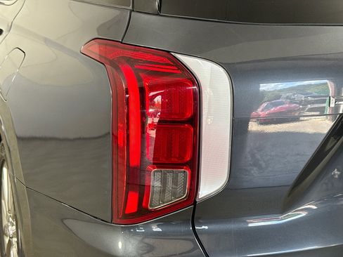 Used 2020 Hyundai Palisade Limited image 34