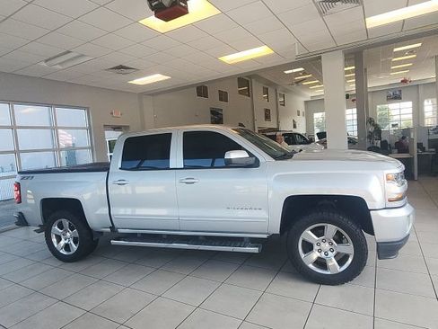 Used 2017 Chevrolet Silverado 1500 LT w/ All Star Edition AWD/4WD image 16