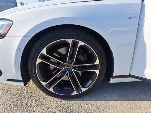 Used 2025 Audi A8 L 3.0T w/ Executive Package AWD/4WD image 11