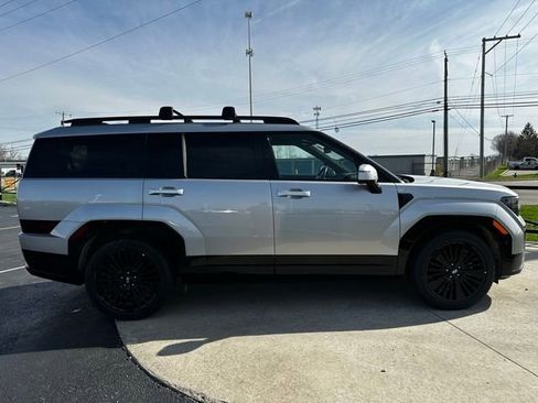 Used 2025 Hyundai Santa Fe Calligraphy image 8