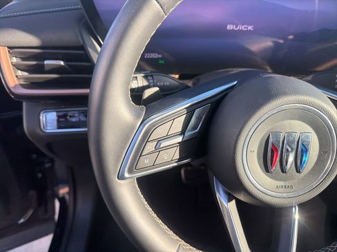 Used 2025 Buick Envision Sport Touring image 10