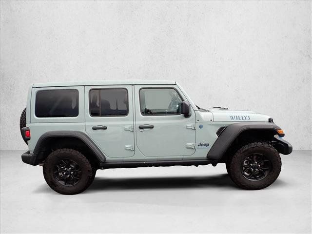 Used 2024 Jeep Wrangler Unlimited AWD/4WD image 4