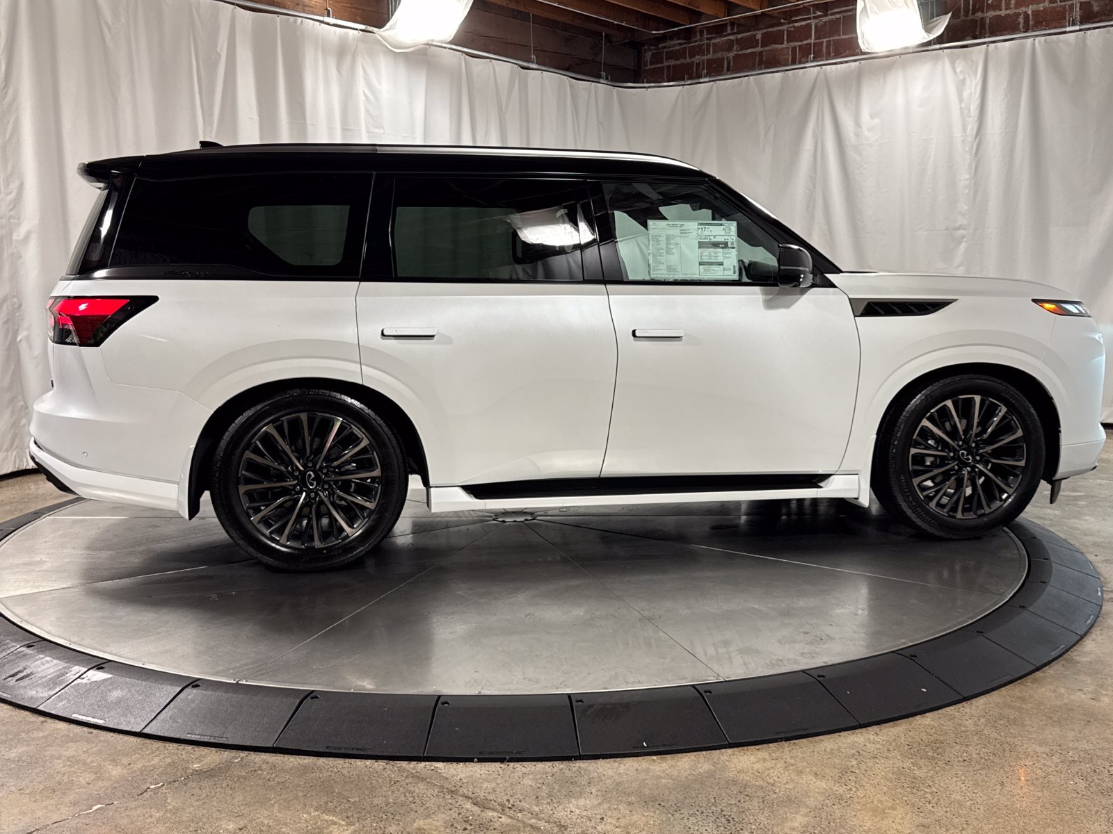 New 2026 INFINITI QX80 Autograph AWD/4WD image 6