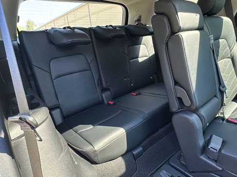 Certified 2024 Nissan Pathfinder Platinum w/ Cargo Package AWD/4WD image 24
